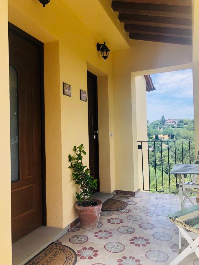 Holiday House Cuordinatura Apartment มนโตโปลิอินวัลดาร์โน ภายนอก รูปภาพ