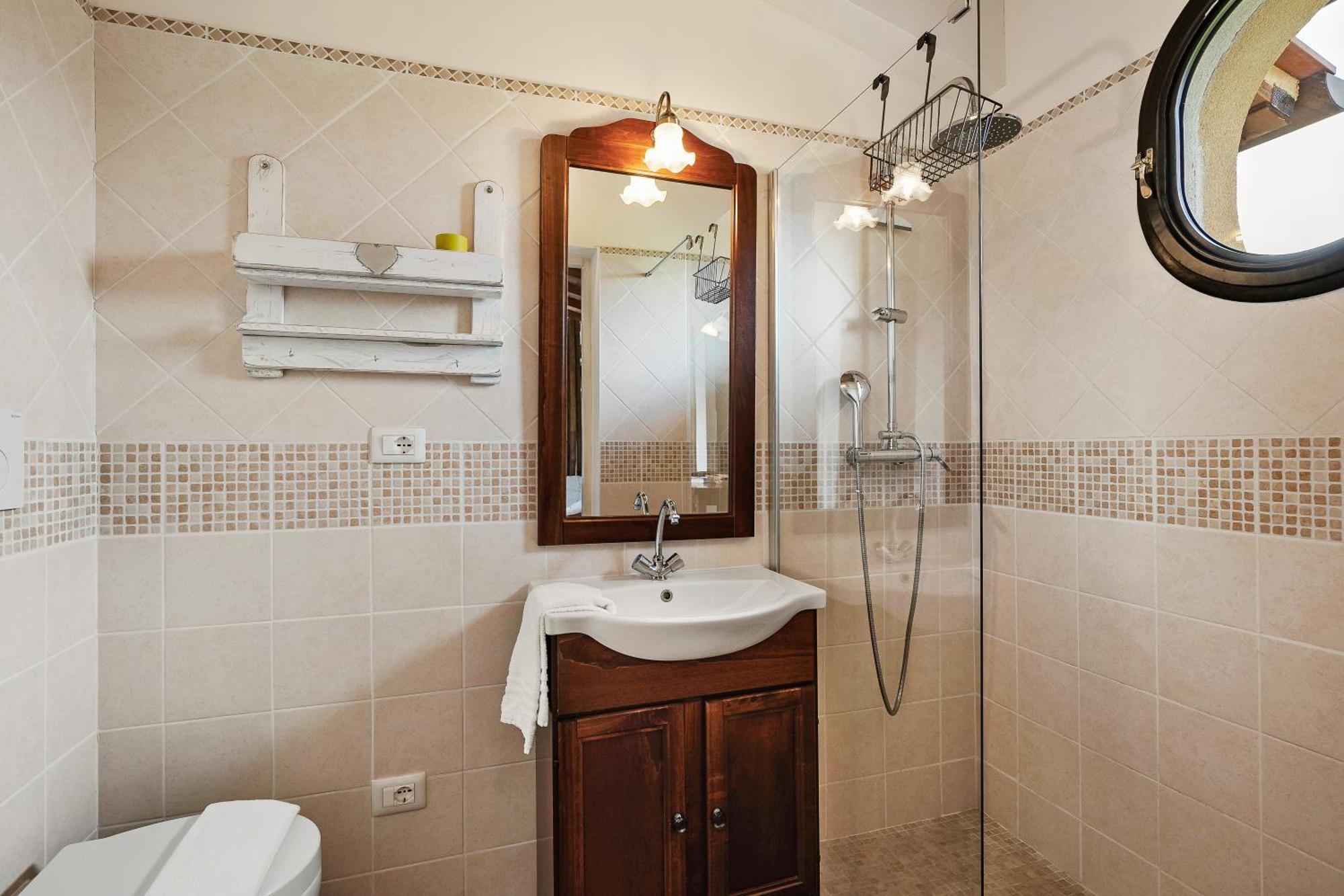 Holiday House Cuordinatura Apartment มนโตโปลิอินวัลดาร์โน ภายนอก รูปภาพ